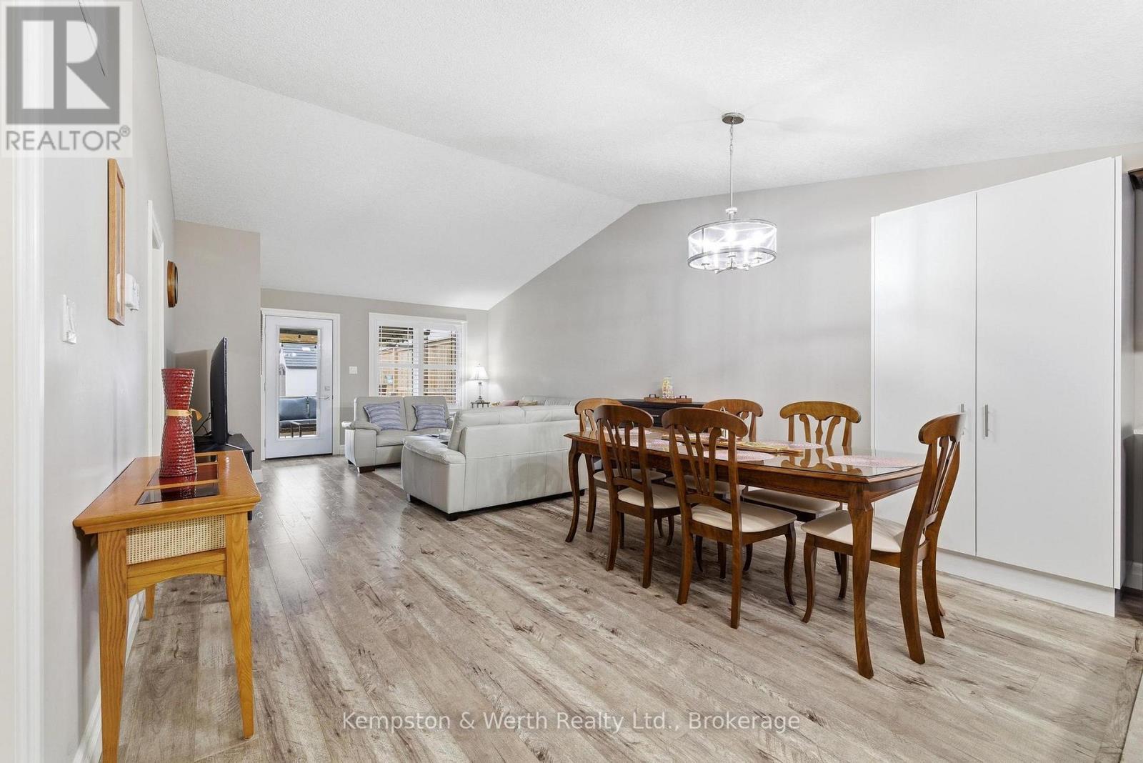 235 Krotz Street E, North Perth, Ontario  N4W 0B3 - Photo 11 - X13011340