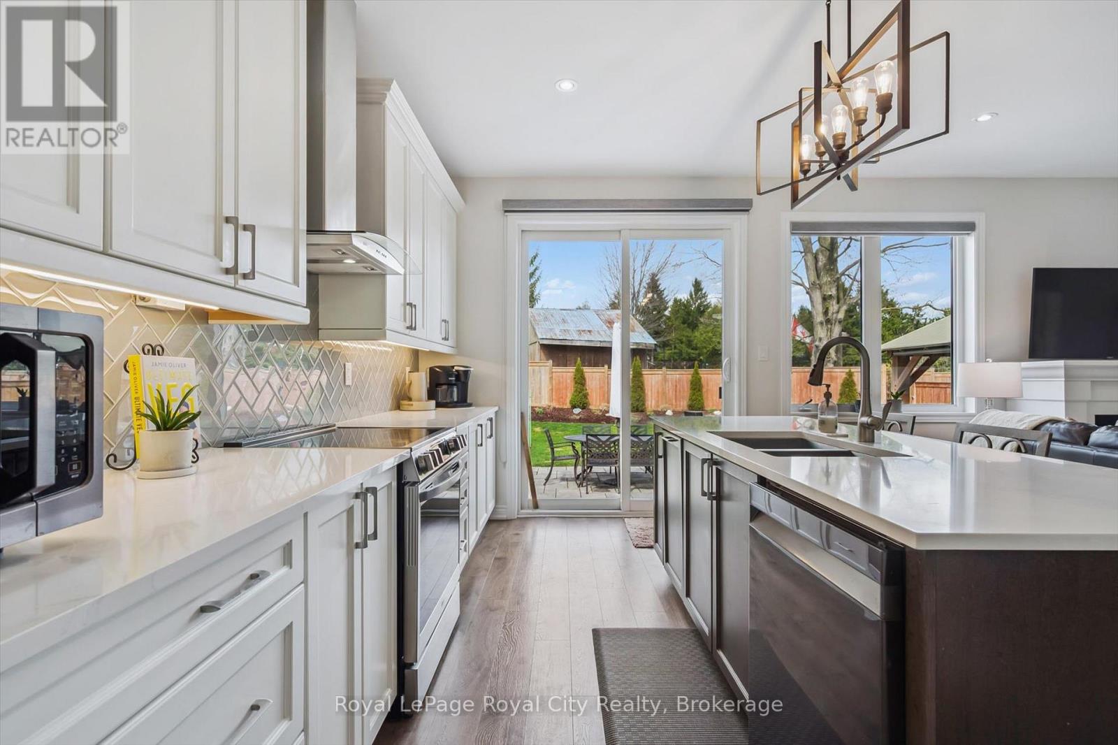 108 Harpin Way E, Centre Wellington, Ontario  N1M 0G9 - Photo 22 - X13011378