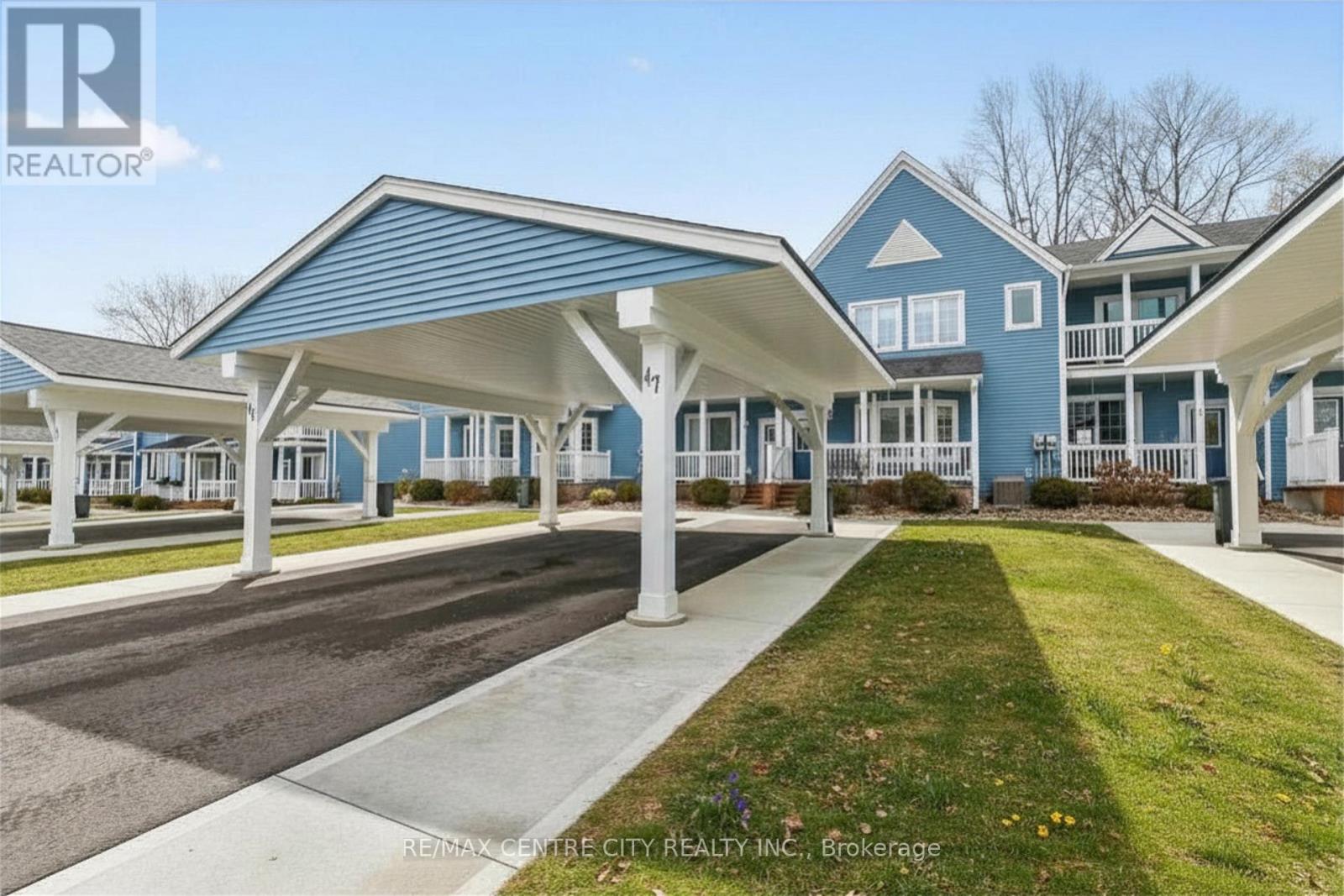 47 - 374 Front Street, Central Elgin, Ontario  N5L 1G1 - Photo 1 - X13011290