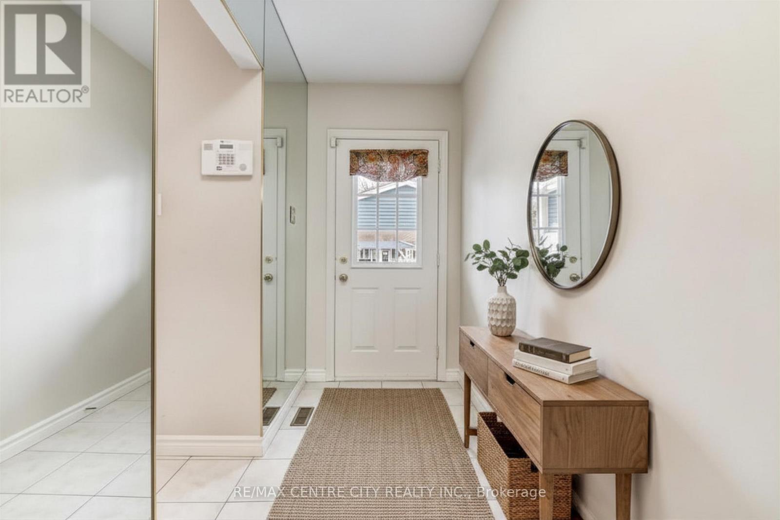 47 - 374 Front Street, Central Elgin, Ontario  N5L 1G1 - Photo 3 - X13011290