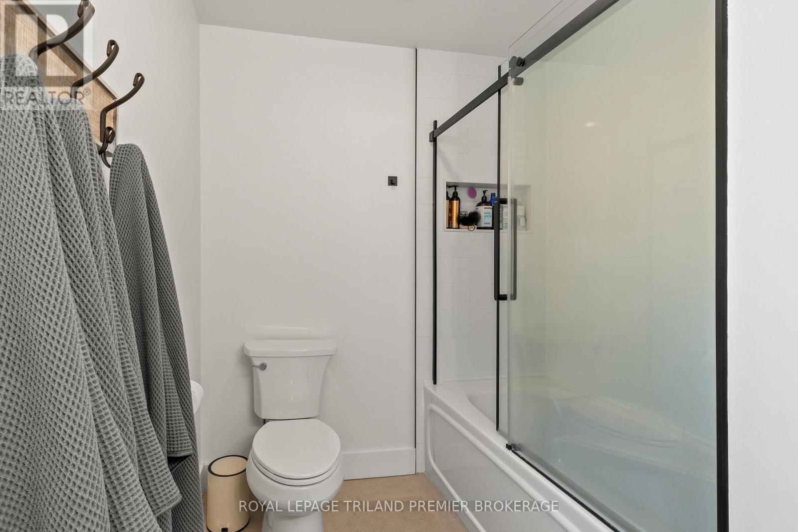 22 Briscoe Street E, London South, Ontario  N6C 1W9 - Photo 19 - X13011300