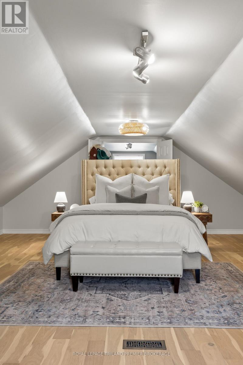 22 Briscoe Street E, London South, Ontario  N6C 1W9 - Photo 23 - X13011300