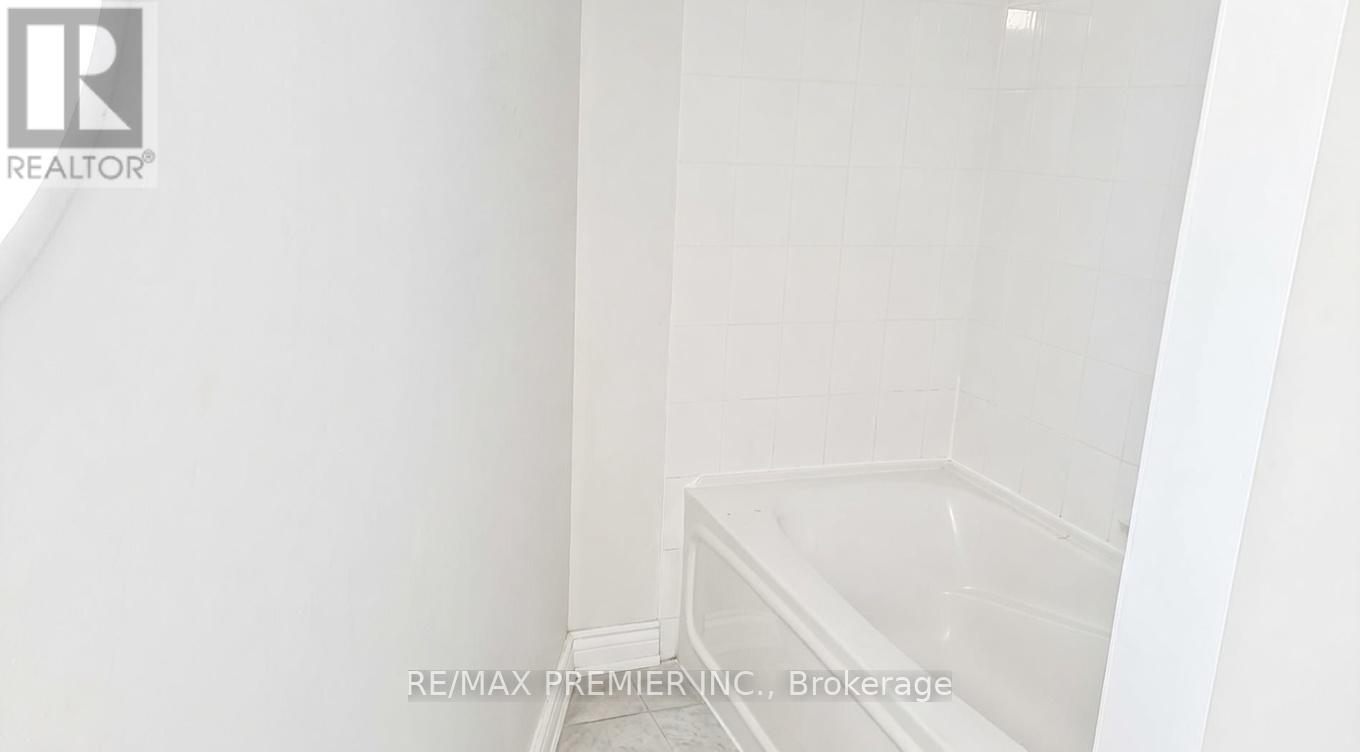 719 - 600 Queens Quay W, Toronto, Ontario  M5V 3M3 - Photo 8 - C13011124