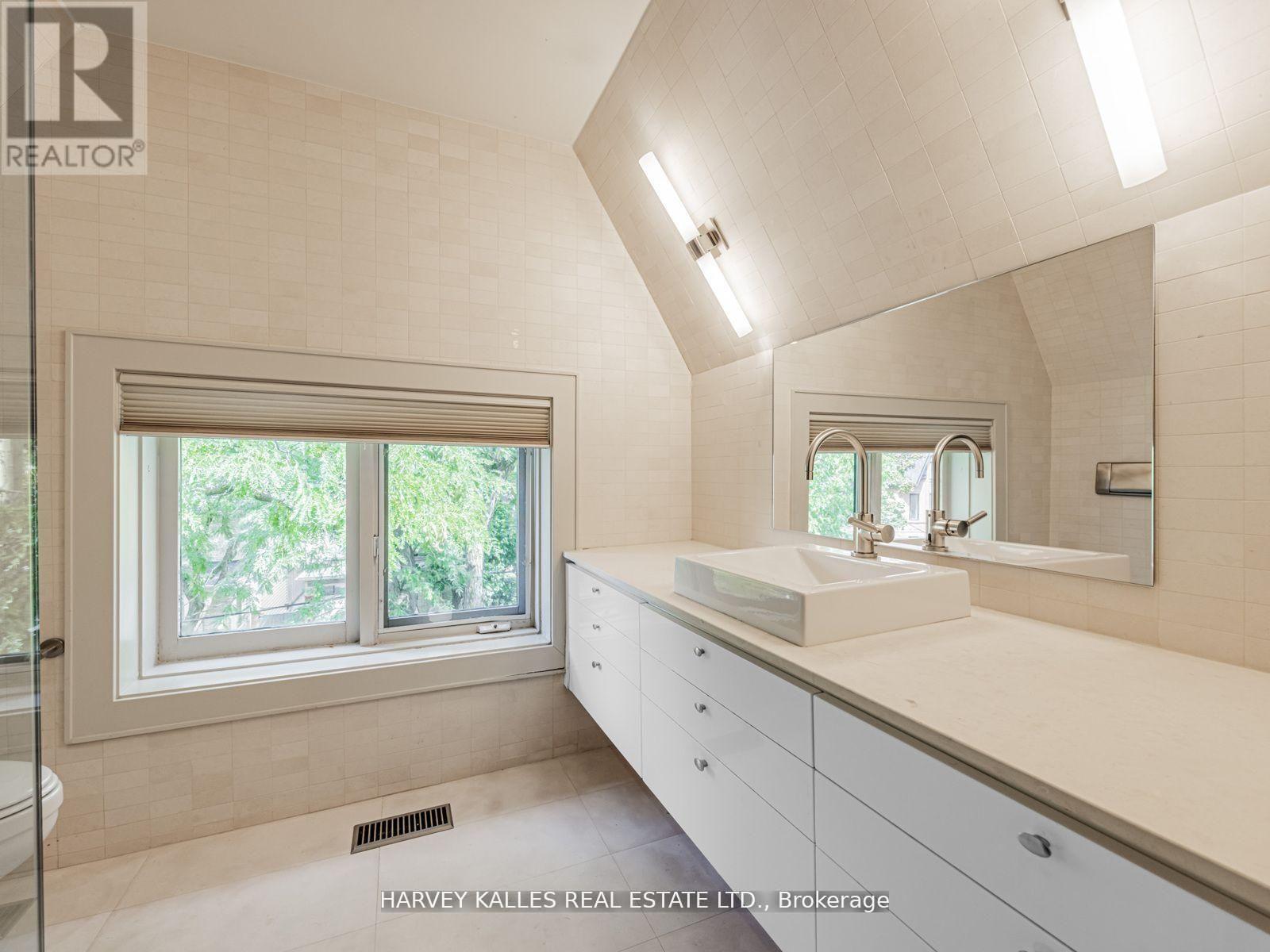 80 Hazelton Avenue, Toronto, Ontario  M5R 2E2 - Photo 35 - C13011230