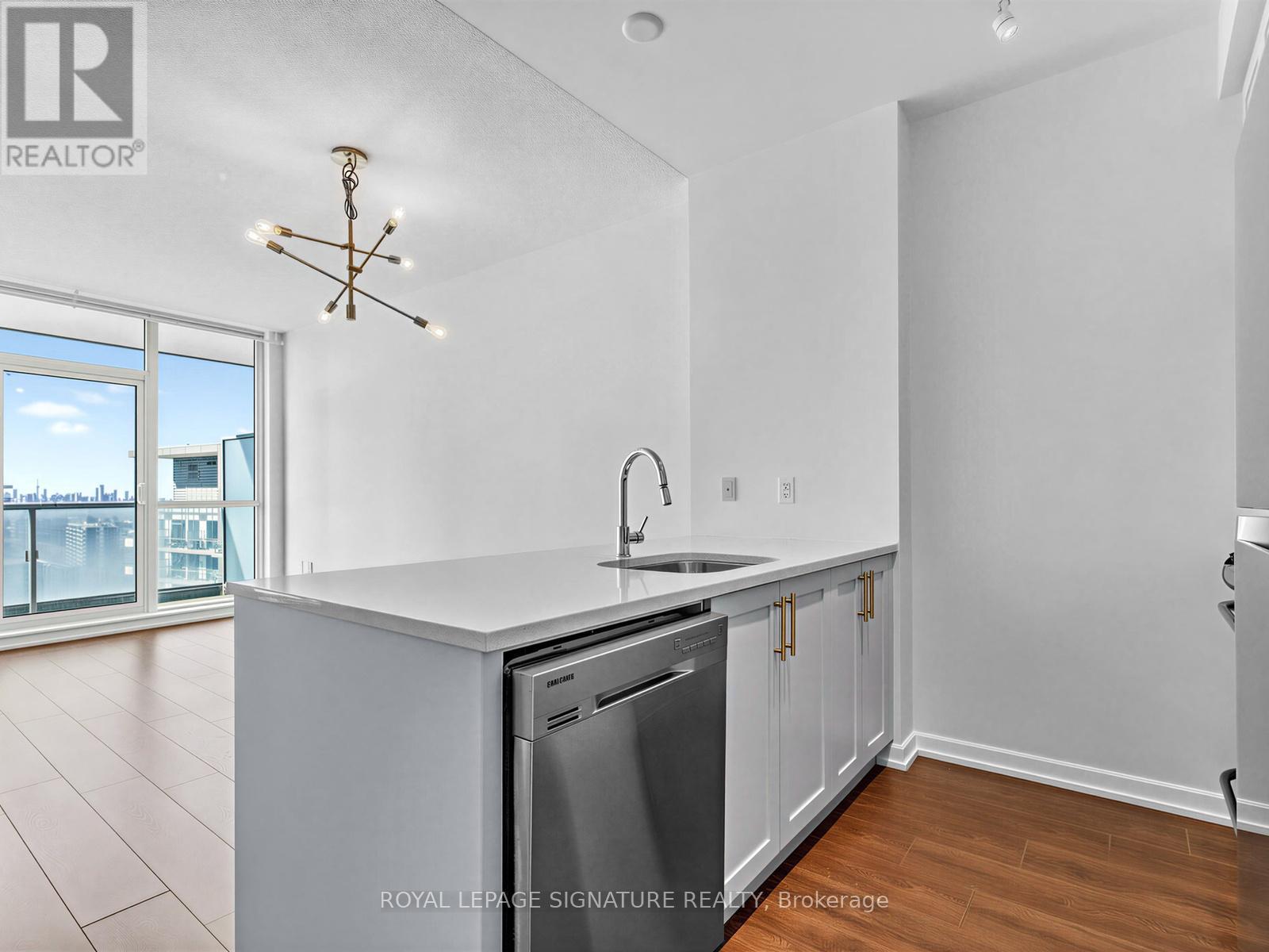 1306 - 62 Forest Manor Road, Toronto, Ontario  M2J 0B6 - Photo 5 - C13011246