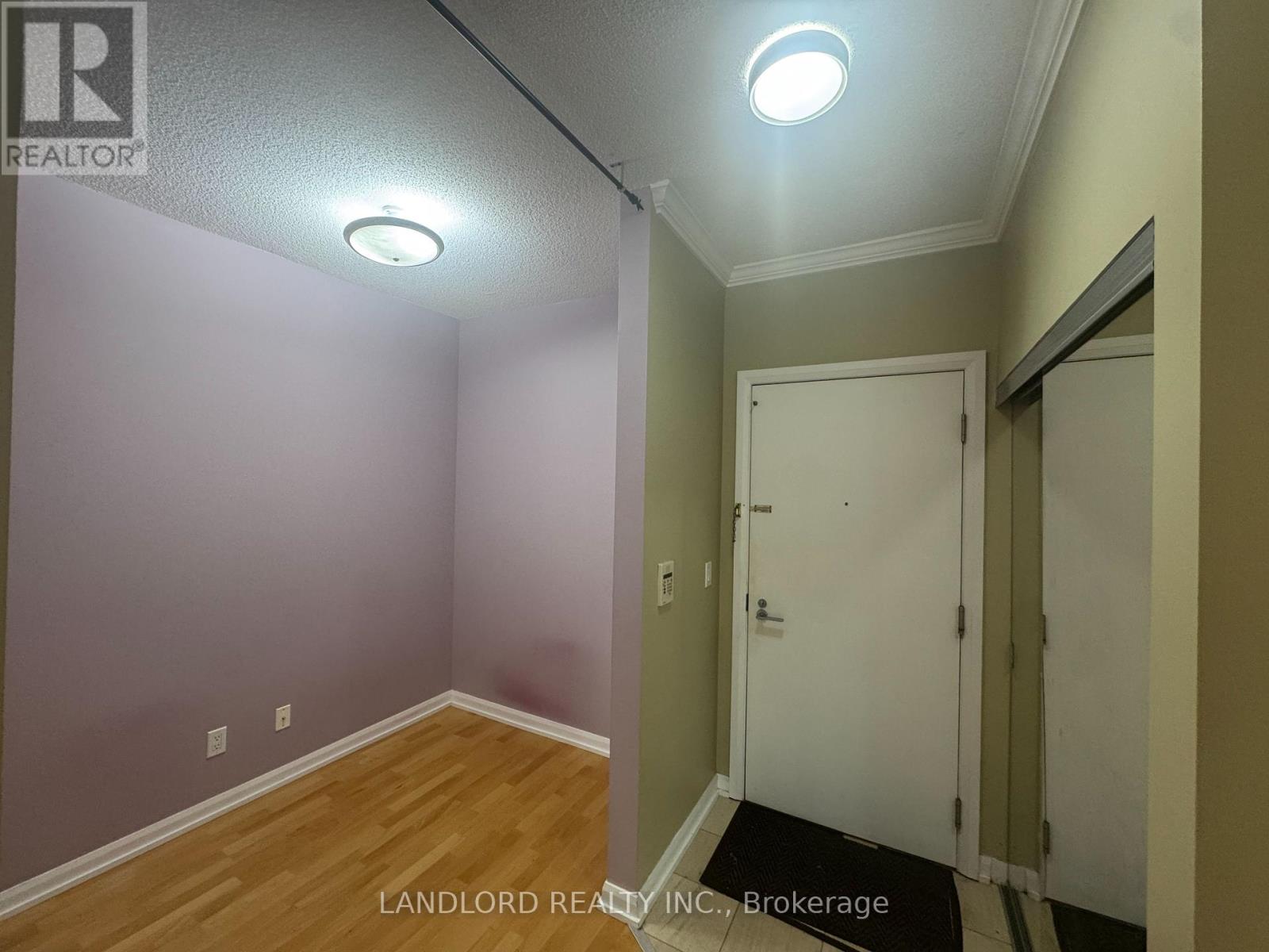1620 - 111 Elizabeth Street, Toronto, Ontario  M5G 1P7 - Photo 2 - C13011256