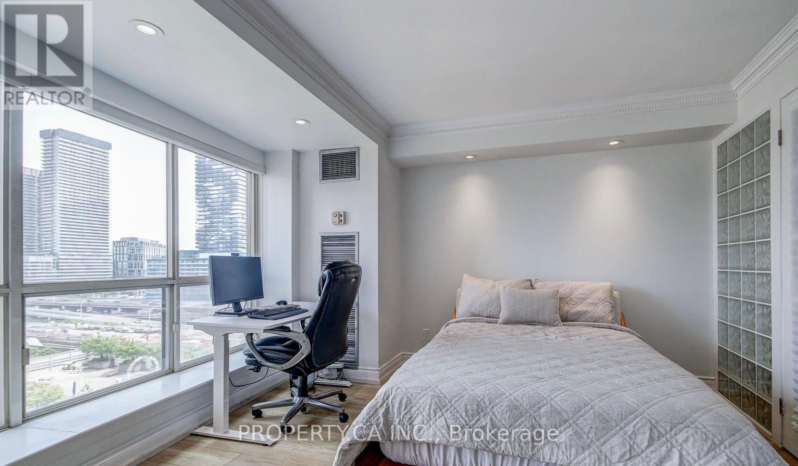 1115 - 25 The Esplanade, Toronto, Ontario  M5E 1W5 - Photo 10 - C13011360