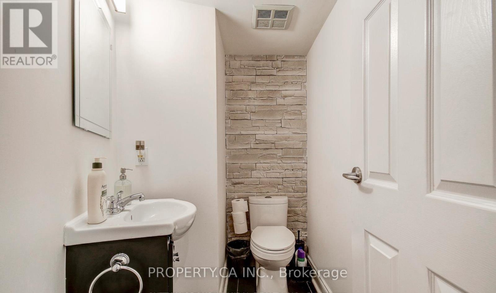 1115 - 25 The Esplanade, Toronto, Ontario  M5E 1W5 - Photo 12 - C13011360