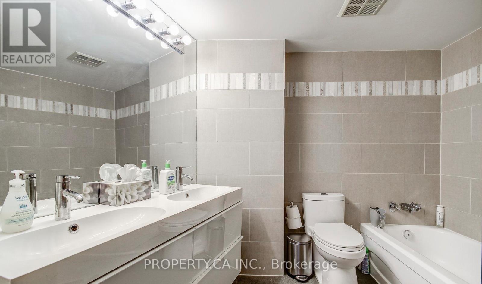 1115 - 25 The Esplanade, Toronto, Ontario  M5E 1W5 - Photo 9 - C13011360