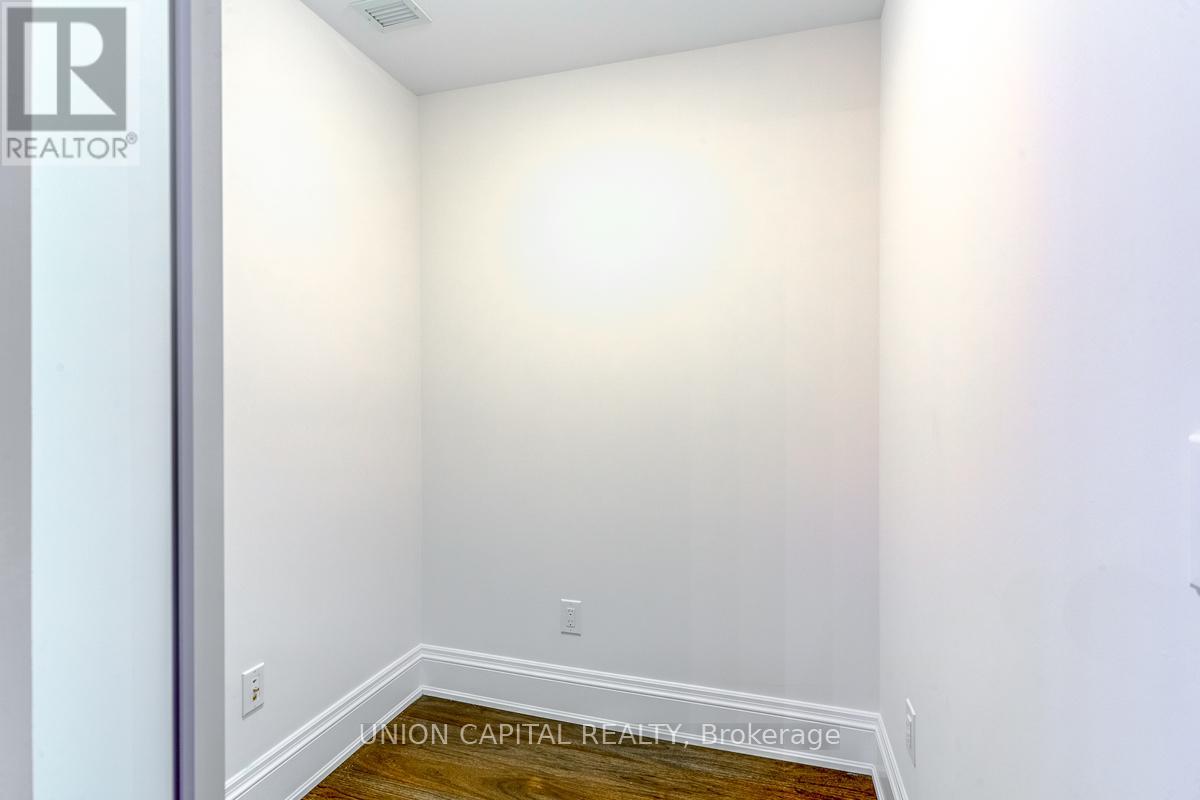 608 - 88 Cumberland Street, Toronto, Ontario  M5R 0C8 - Photo 13 - C13011396