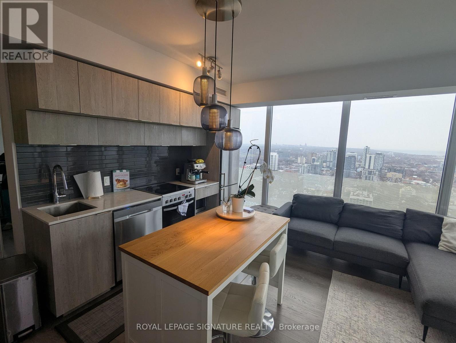 4605 - 181 Dundas Street E, Toronto, Ontario  M5A 0N5 - Photo 6 - C13011468