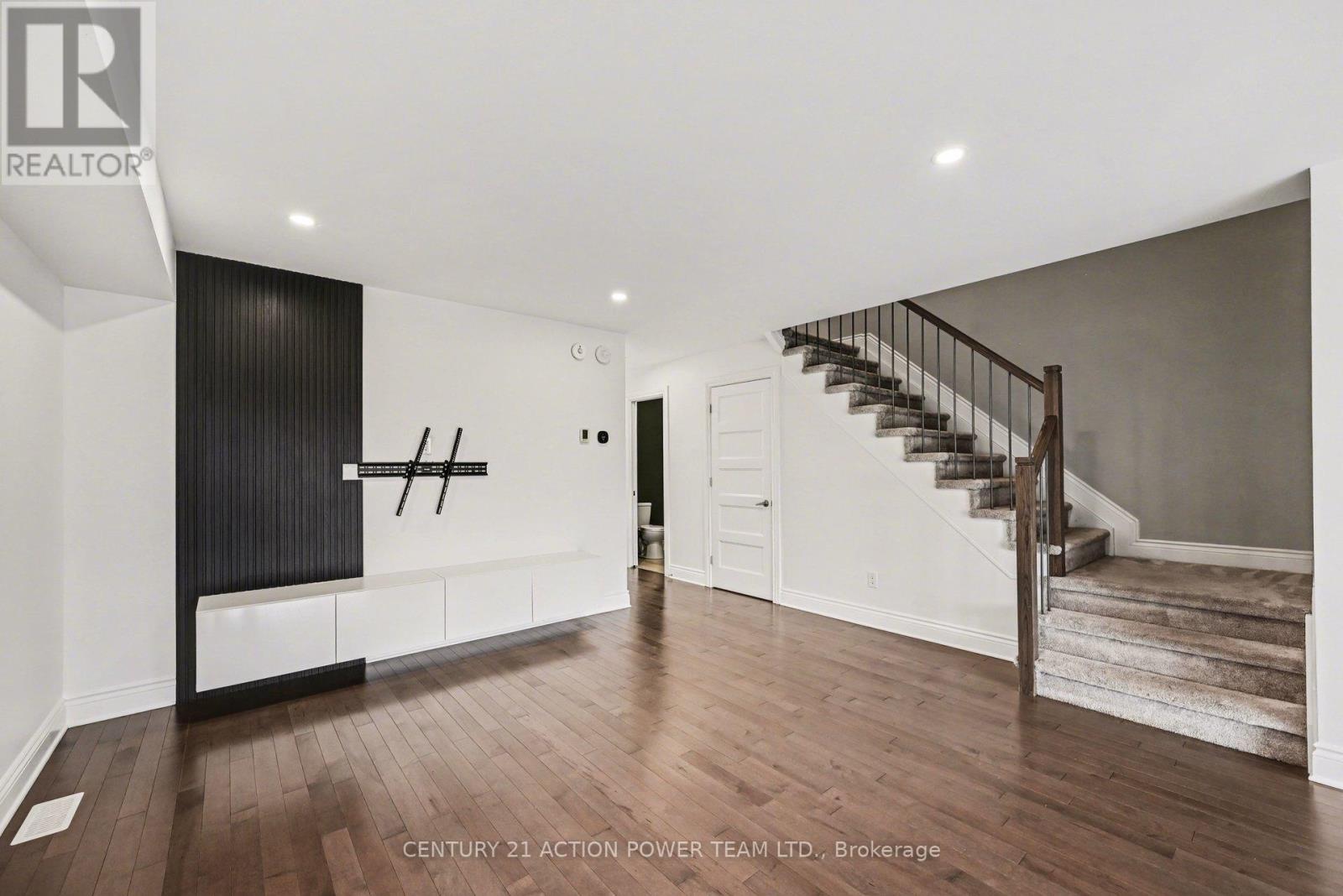 279 Belfort Street, Russell, Ontario  K0A 1W0 - Photo 7 - X13011136