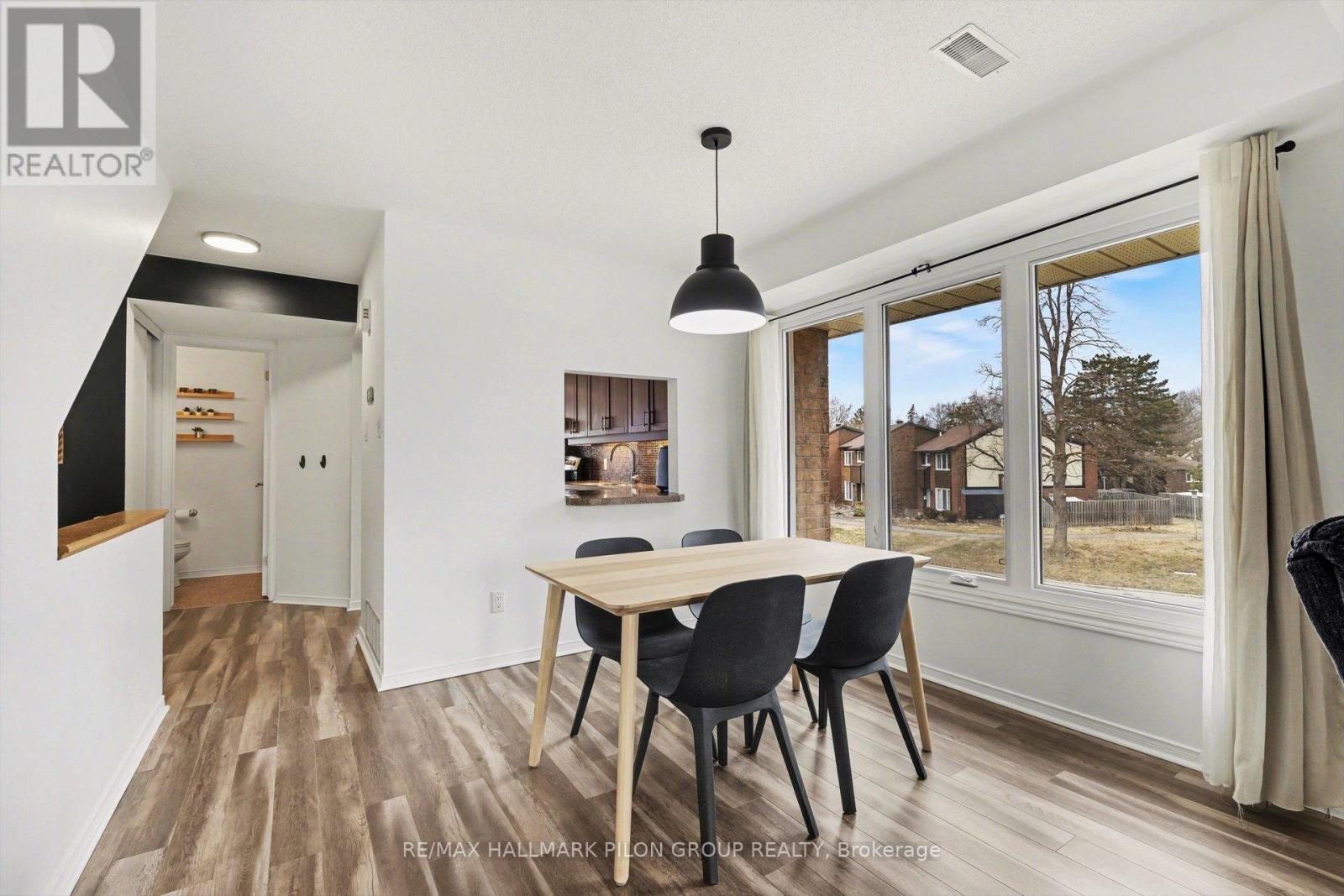 1121 Gablefield Private, Ottawa, Ontario  K1J 1E4 - Photo 5 - X13011158