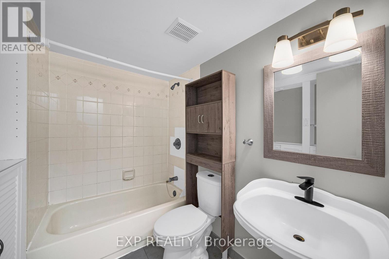 98 Castlegreen Private, Ottawa, Ontario  K1T 3N3 - Photo 15 - X13011186