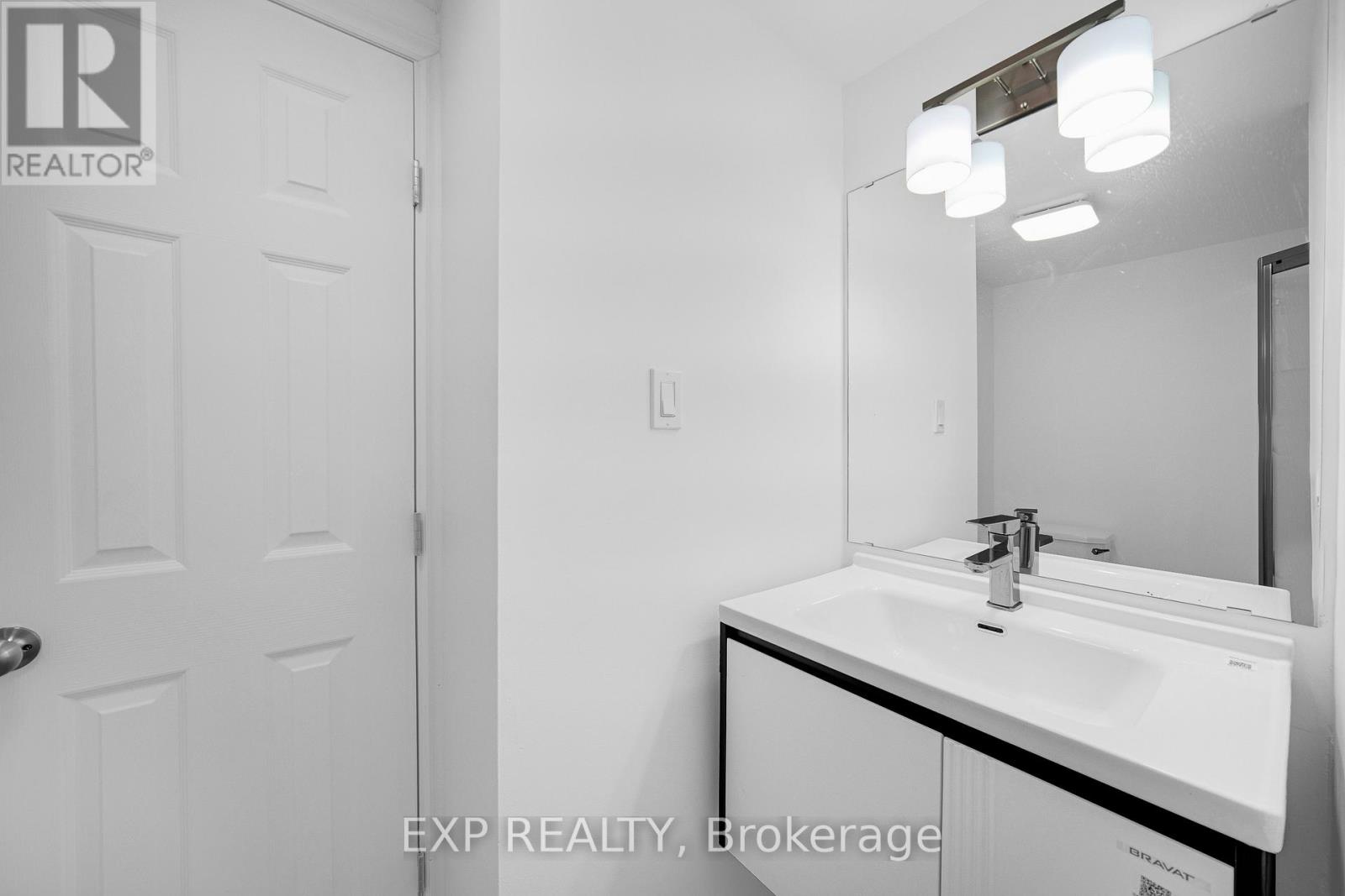 98 Castlegreen Private, Ottawa, Ontario  K1T 3N3 - Photo 18 - X13011186