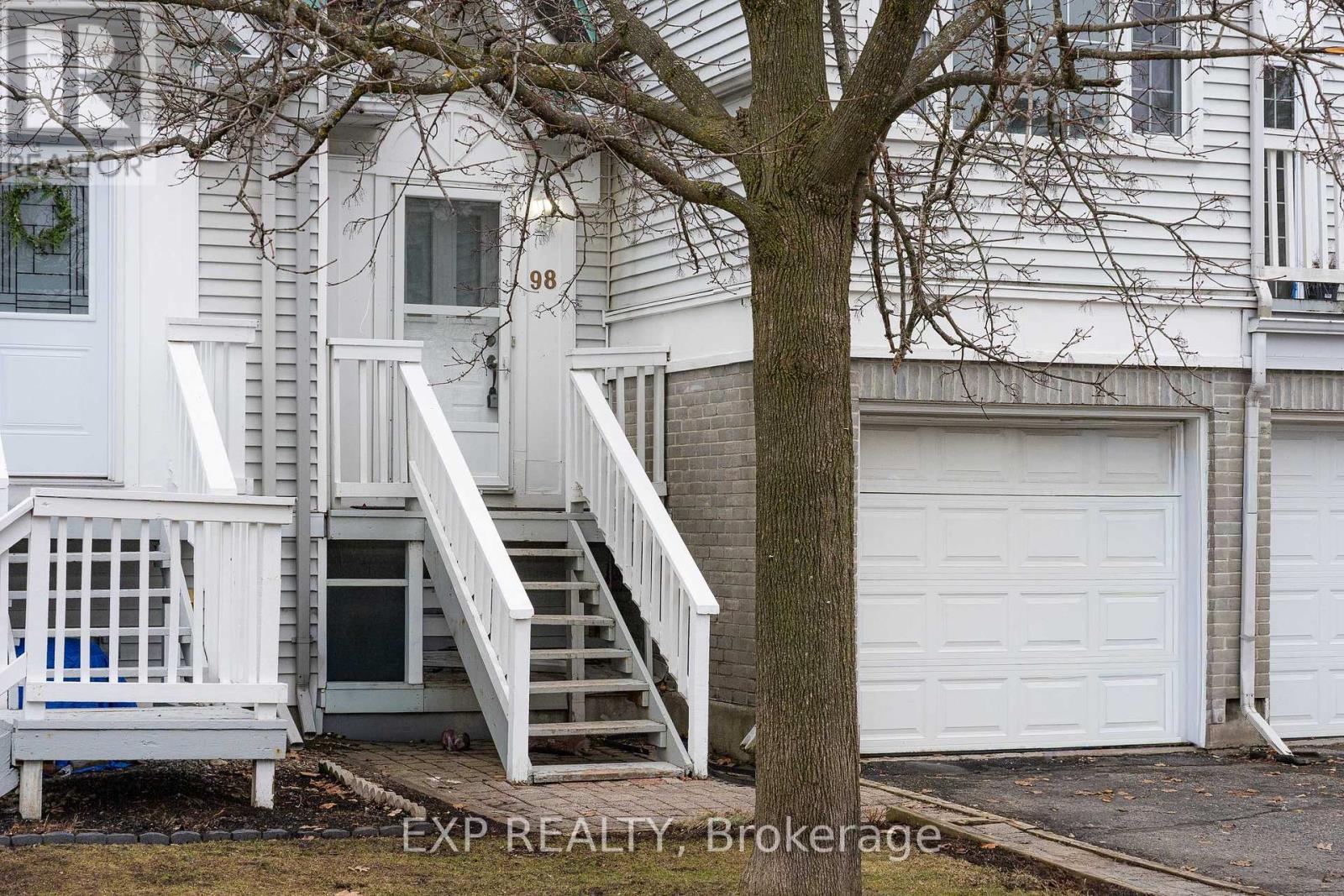 98 Castlegreen Private, Ottawa, Ontario  K1T 3N3 - Photo 2 - X13011186