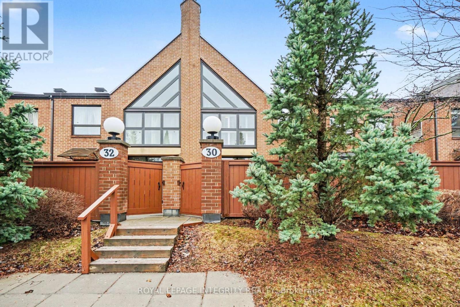 30 - 100 HILLSIDE DRIVE, Ottawa, Ontario