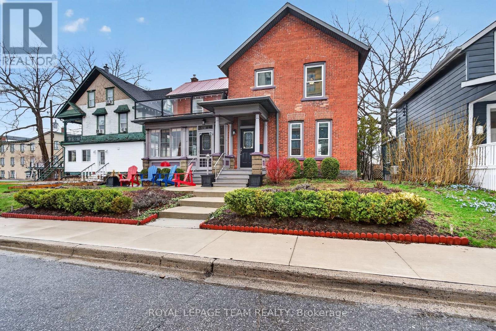 108 South Street, Gananoque, Ontario  K7G 1A2 - Photo 2 - X13011212