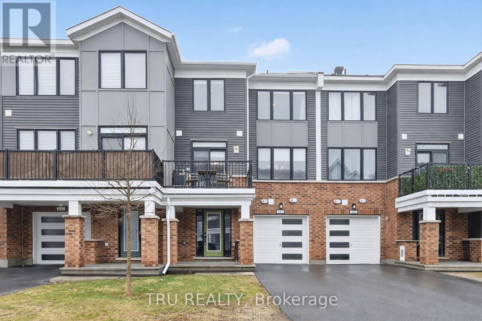 100 BALLINORA LANE, Ottawa, Ontario