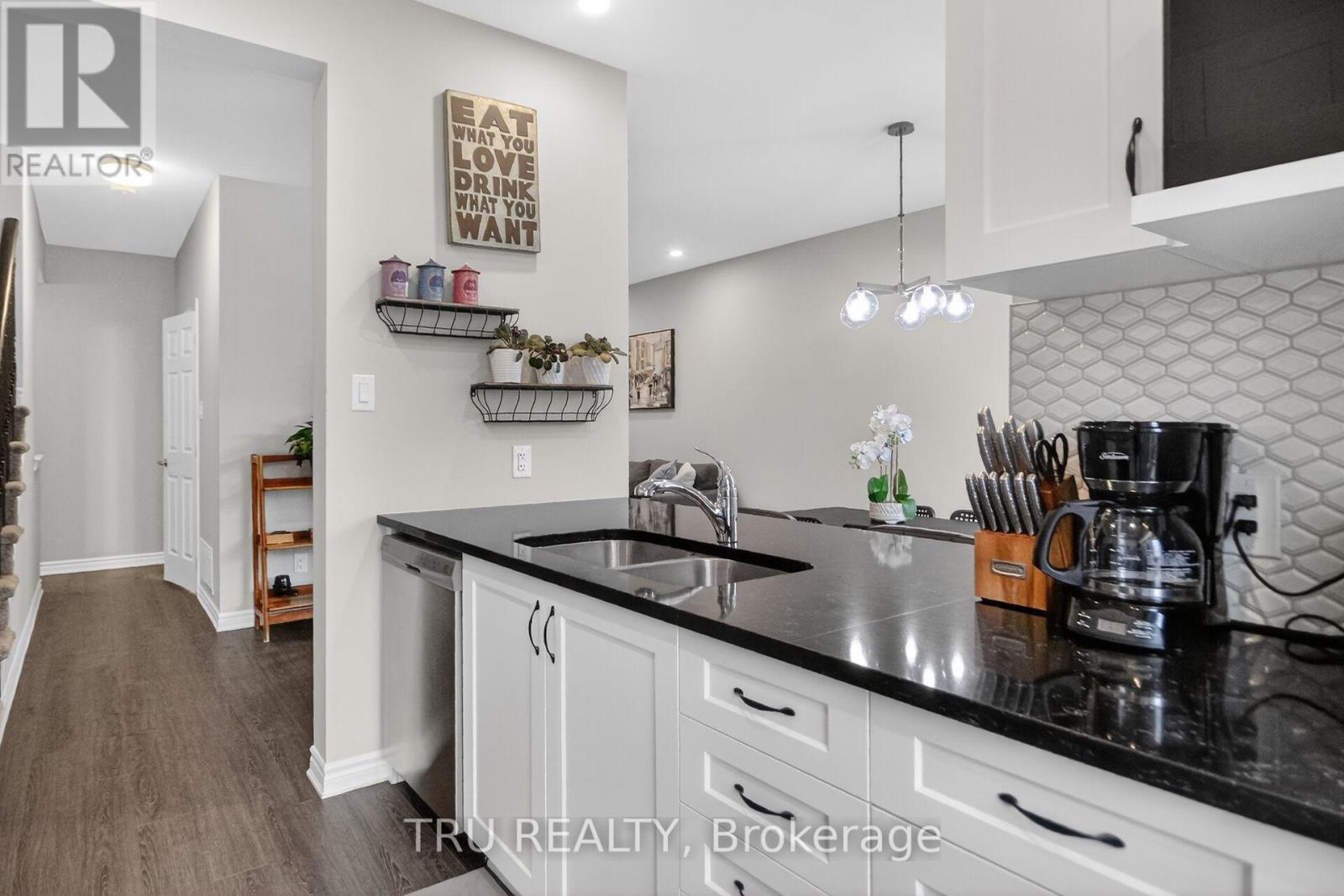 100 Ballinora Lane, Ottawa, Ontario  K2S 2Z5 - Photo 11 - X13011224