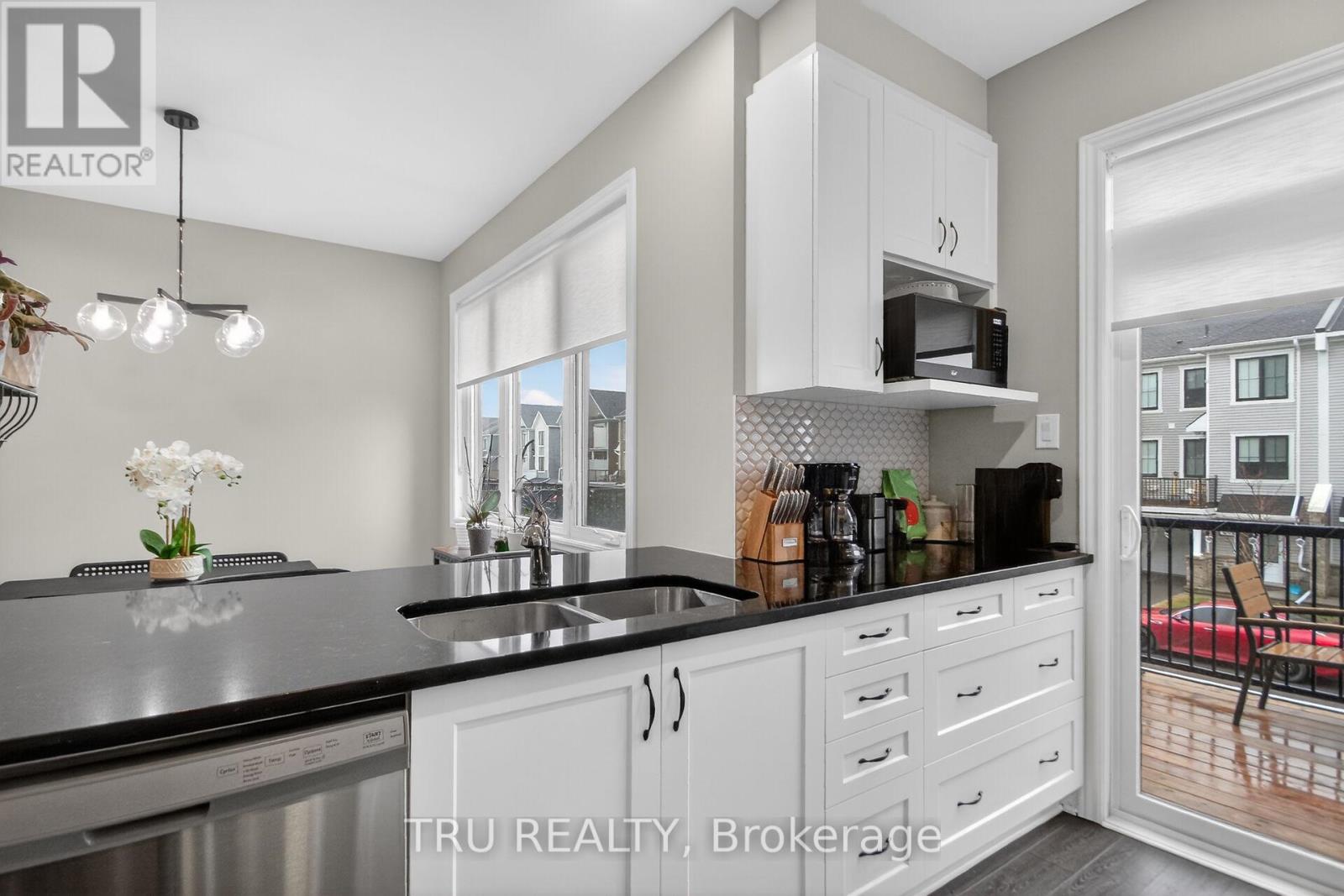 100 Ballinora Lane, Ottawa, Ontario  K2S 2Z5 - Photo 15 - X13011224