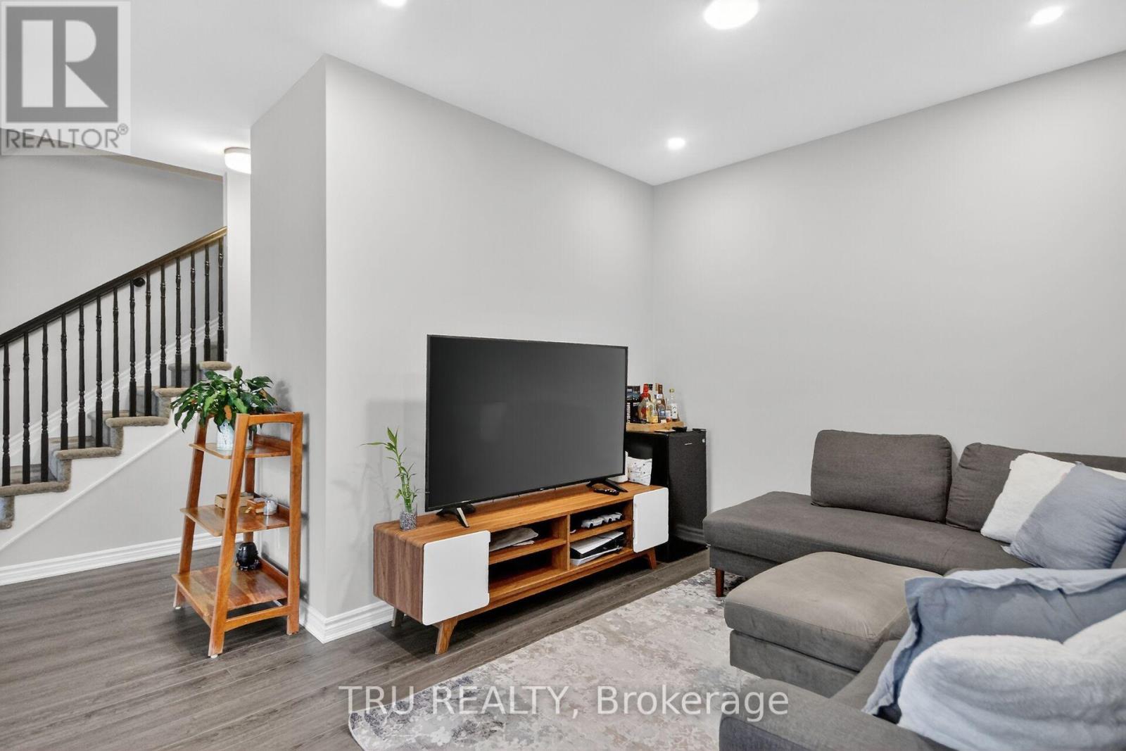 100 Ballinora Lane, Ottawa, Ontario  K2S 2Z5 - Photo 8 - X13011224