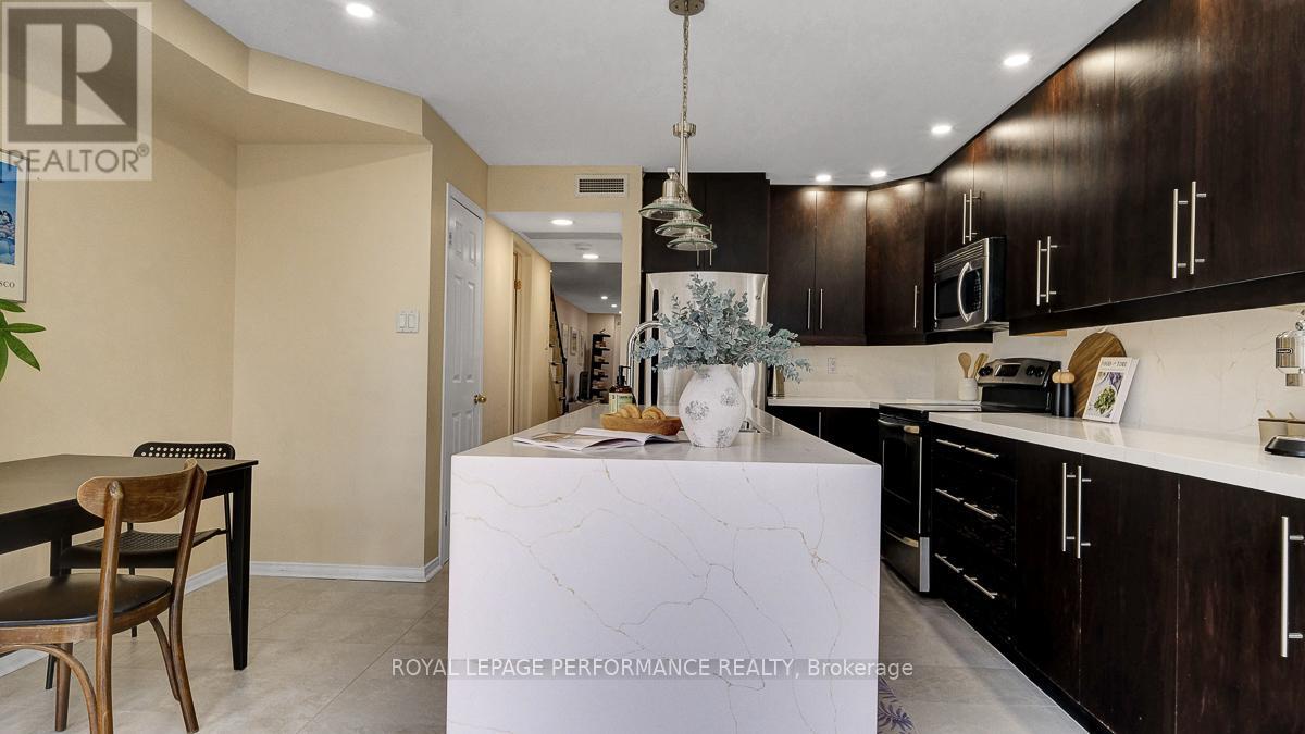 2d - 4 Columbus Avenue, Ottawa, Ontario  K1K 1R3 - Photo 8 - X13011244