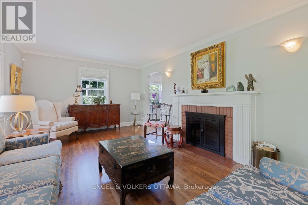 215 Springfield Road, Ottawa, Ontario  K1M 0L1 - Photo 10 - X13011354