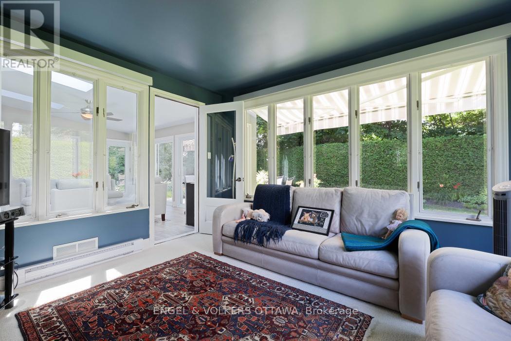 215 Springfield Road, Ottawa, Ontario  K1M 0L1 - Photo 11 - X13011354