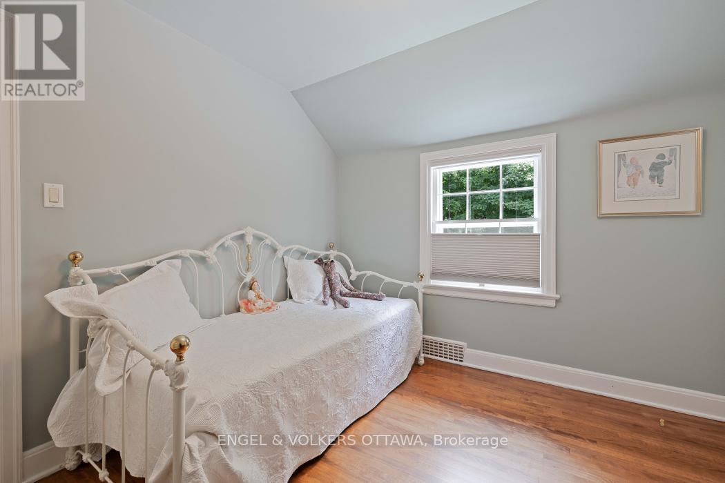 215 Springfield Road, Ottawa, Ontario  K1M 0L1 - Photo 28 - X13011354