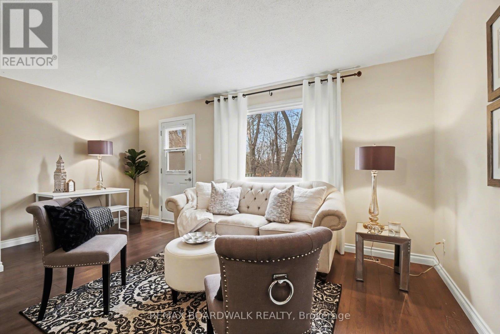 197 Teal Crescent, Ottawa, Ontario  K1E 2C3 - Photo 14 - X13011440