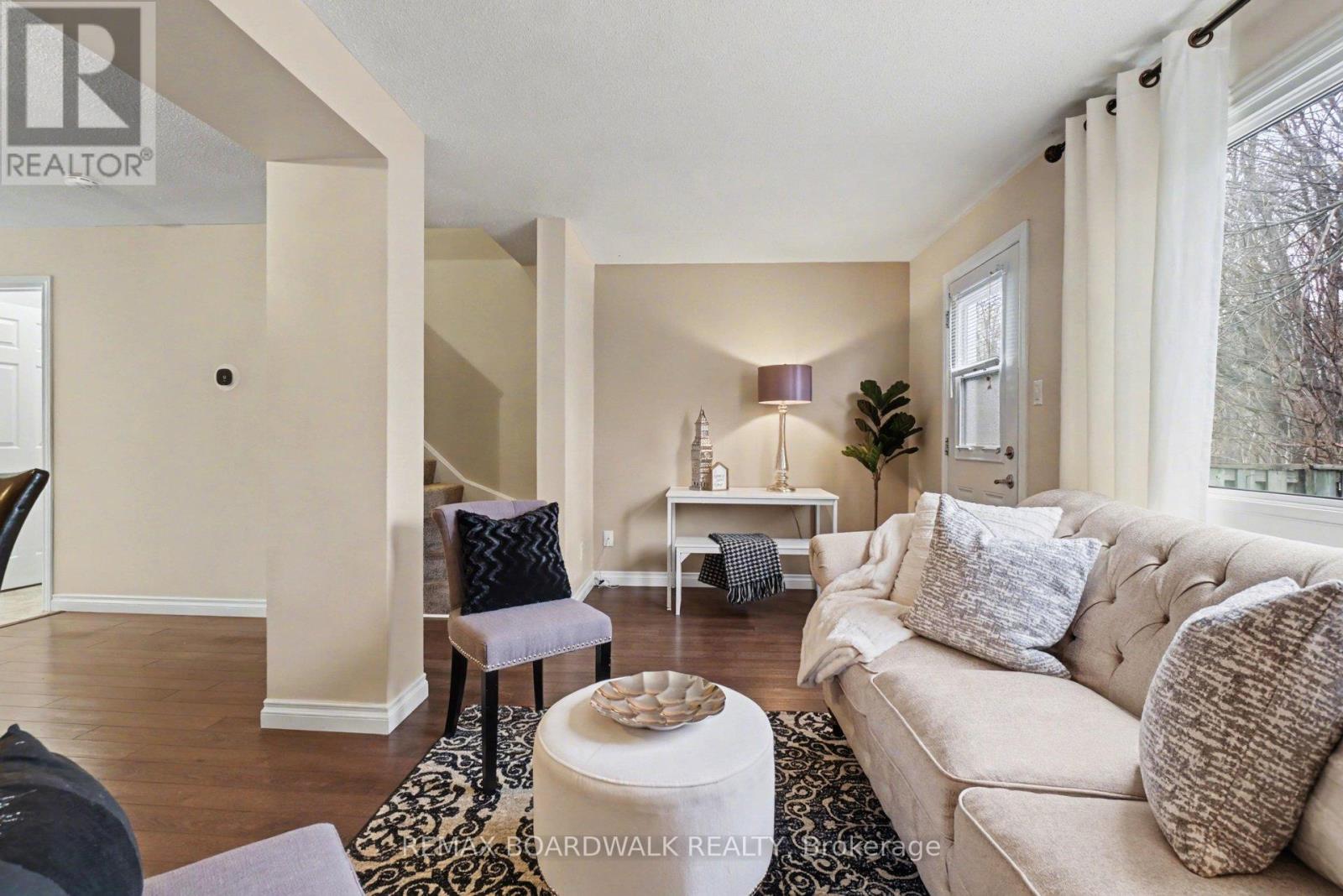 197 Teal Crescent, Ottawa, Ontario  K1E 2C3 - Photo 15 - X13011440