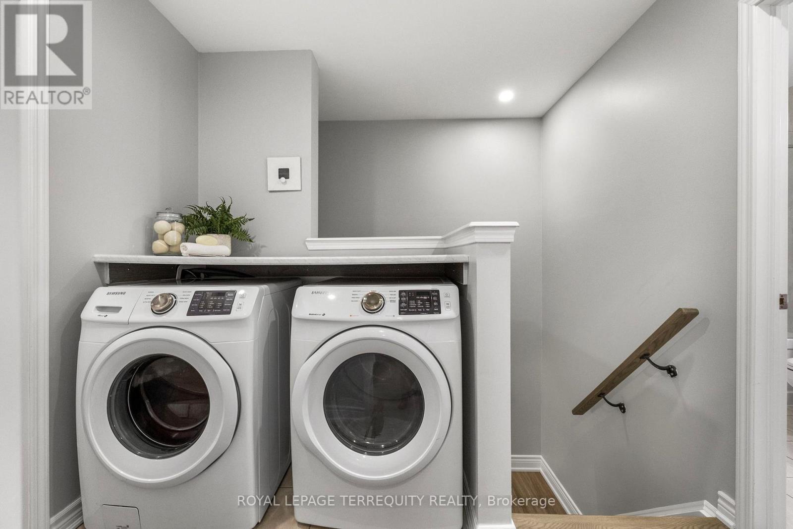 1058 Clipper Lane, Pickering, Ontario  L1X 0E9 - Photo 29 - E13011364