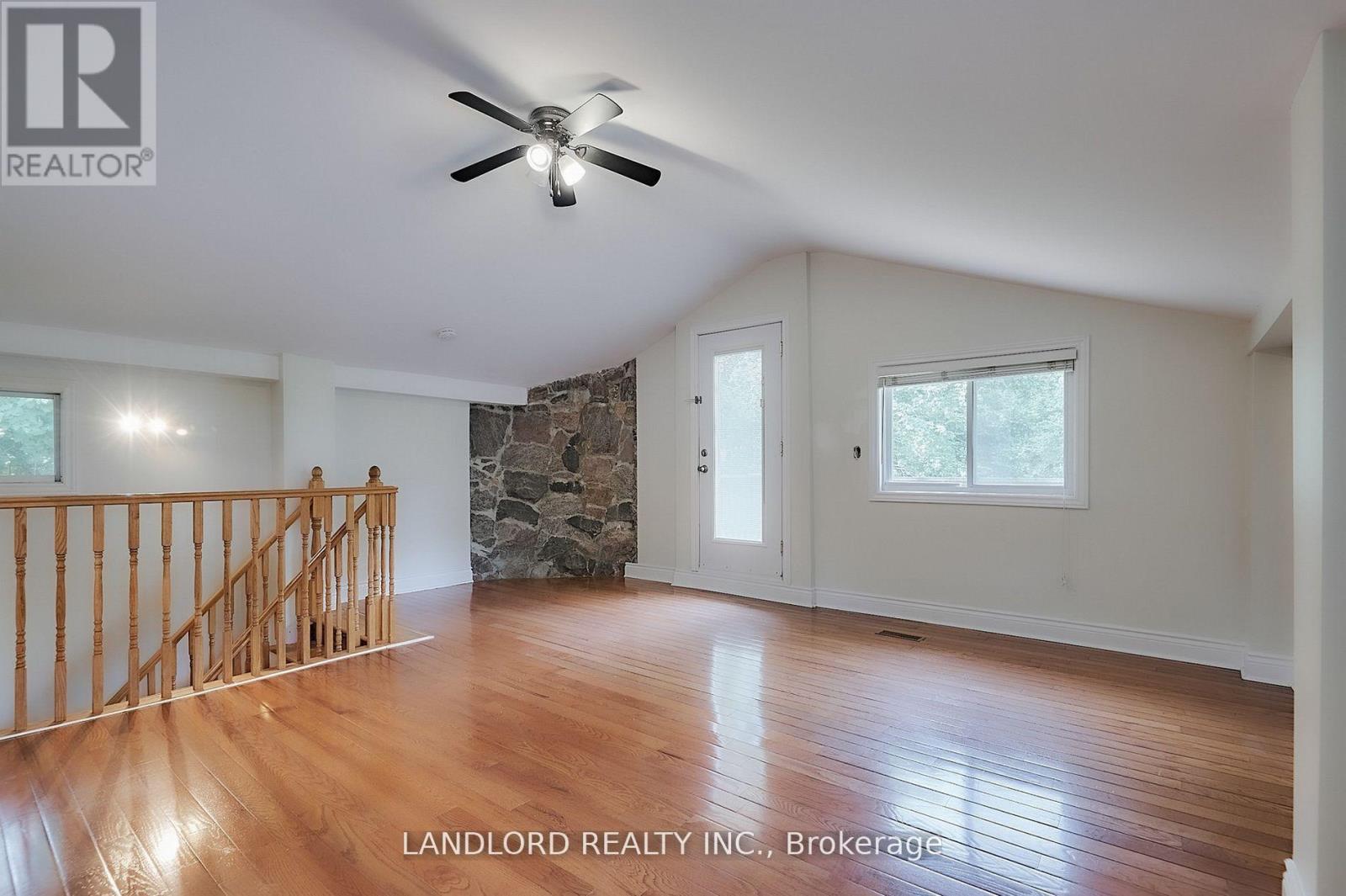 16 West Hill Drive, Toronto, Ontario  M1E 3T5 - Photo 11 - E13011430