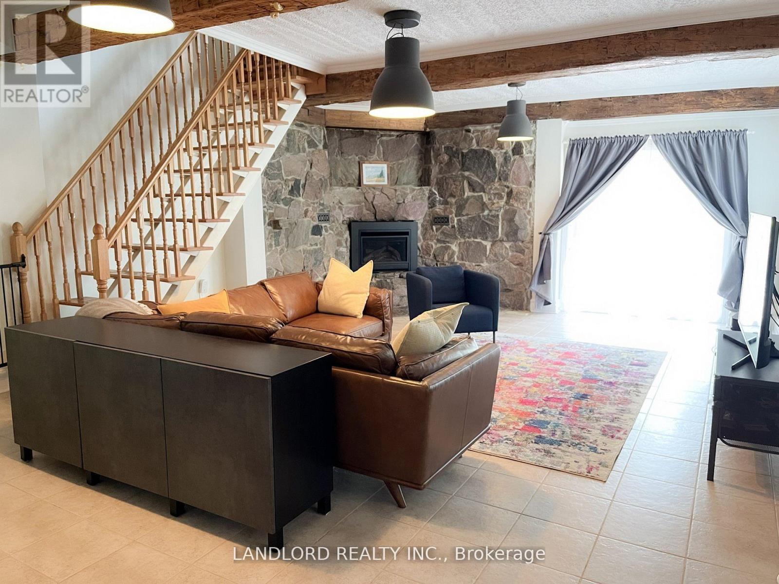 16 West Hill Drive, Toronto, Ontario  M1E 3T5 - Photo 6 - E13011430