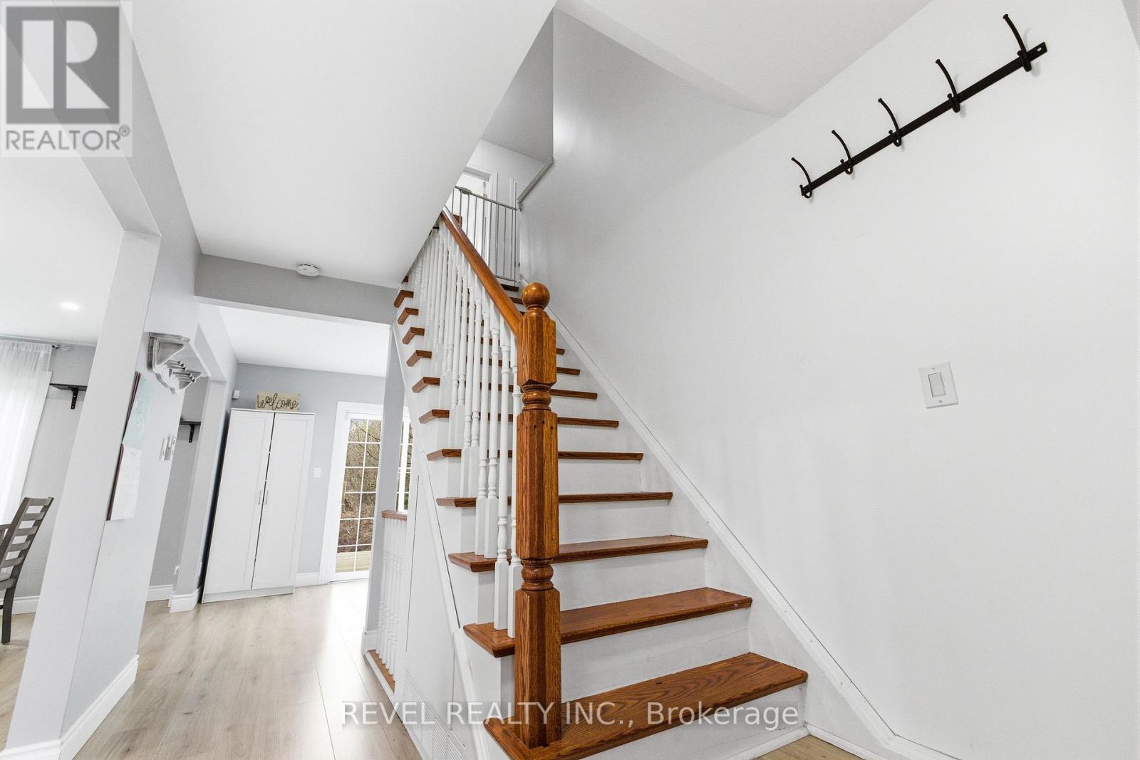 396 Wilson Road N, Oshawa, Ontario  L1G 6E5 - Photo 11 - E13011436