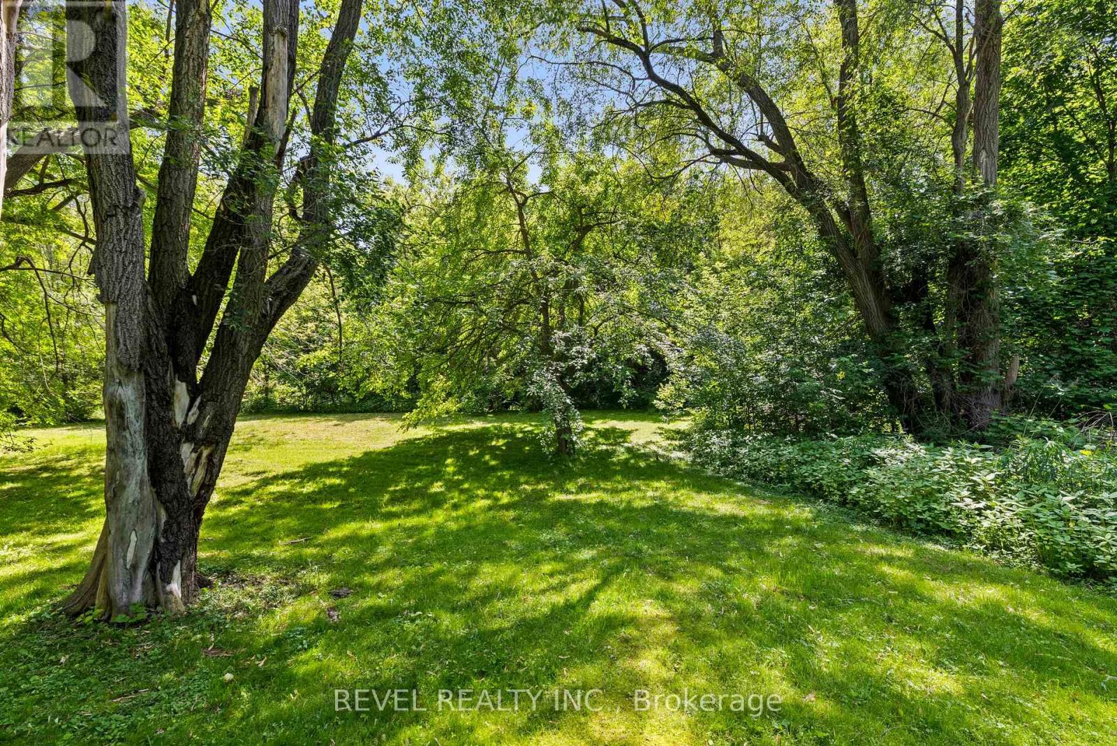 396 Wilson Road N, Oshawa, Ontario  L1G 6E5 - Photo 24 - E13011436