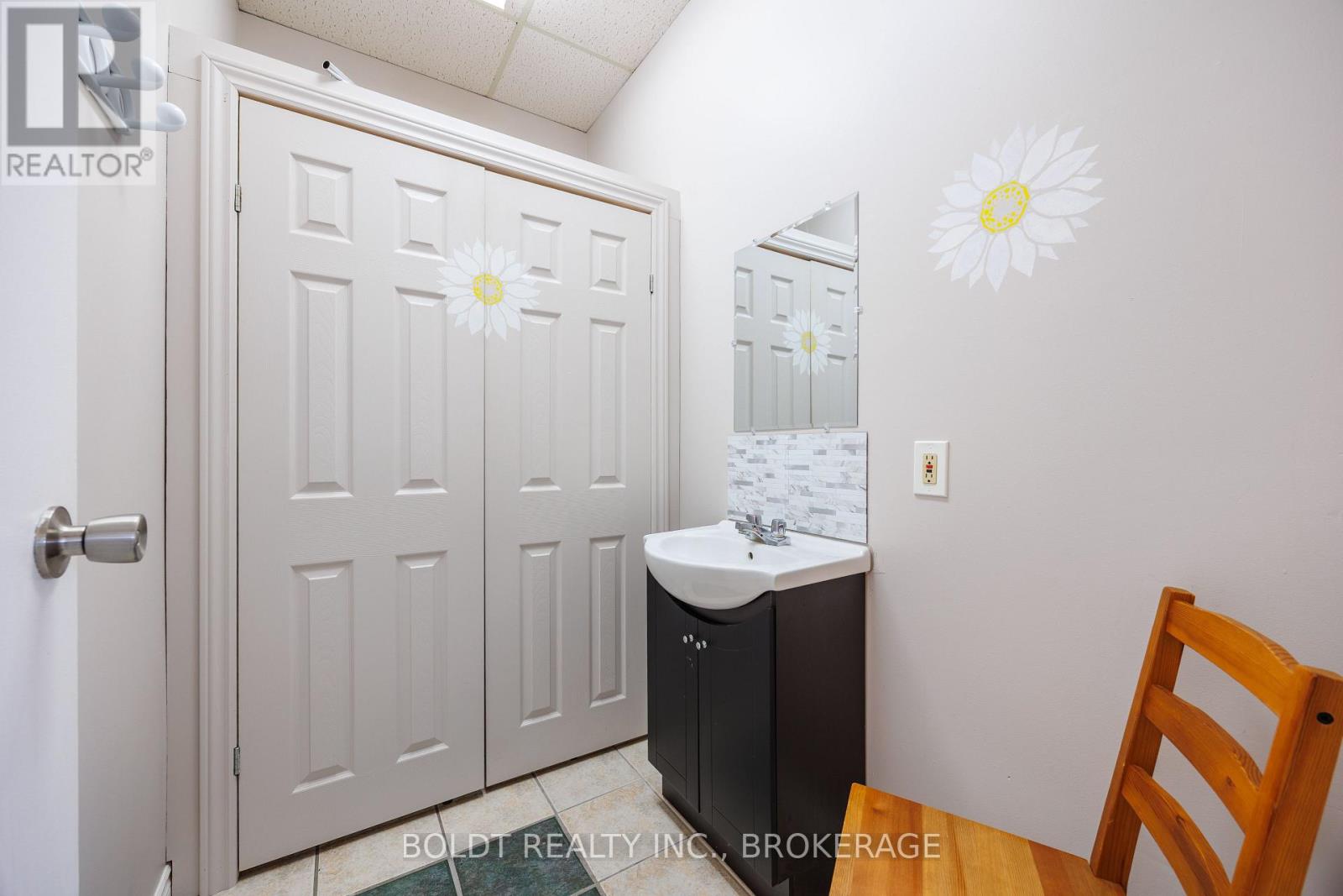 1a - 274 Fourth Avenue, St. Catharines, Ontario  L2S 0B6 - Photo 12 - X13011234