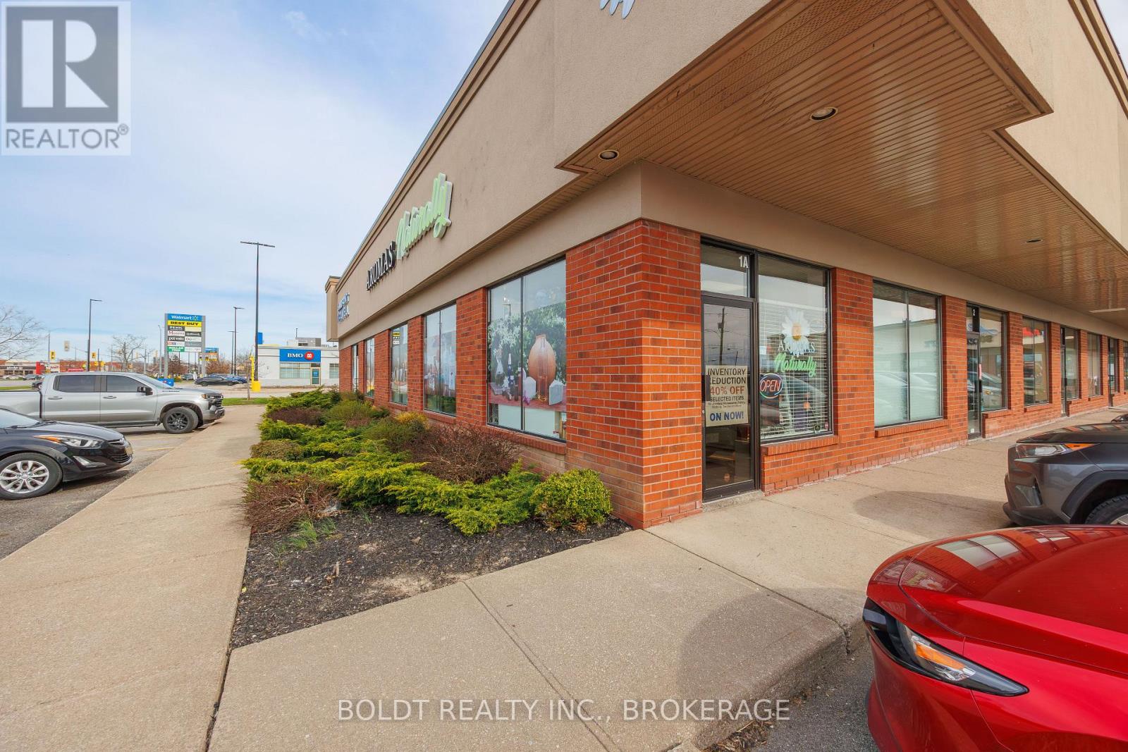 1a - 274 Fourth Avenue, St. Catharines, Ontario  L2S 0B6 - Photo 2 - X13011234