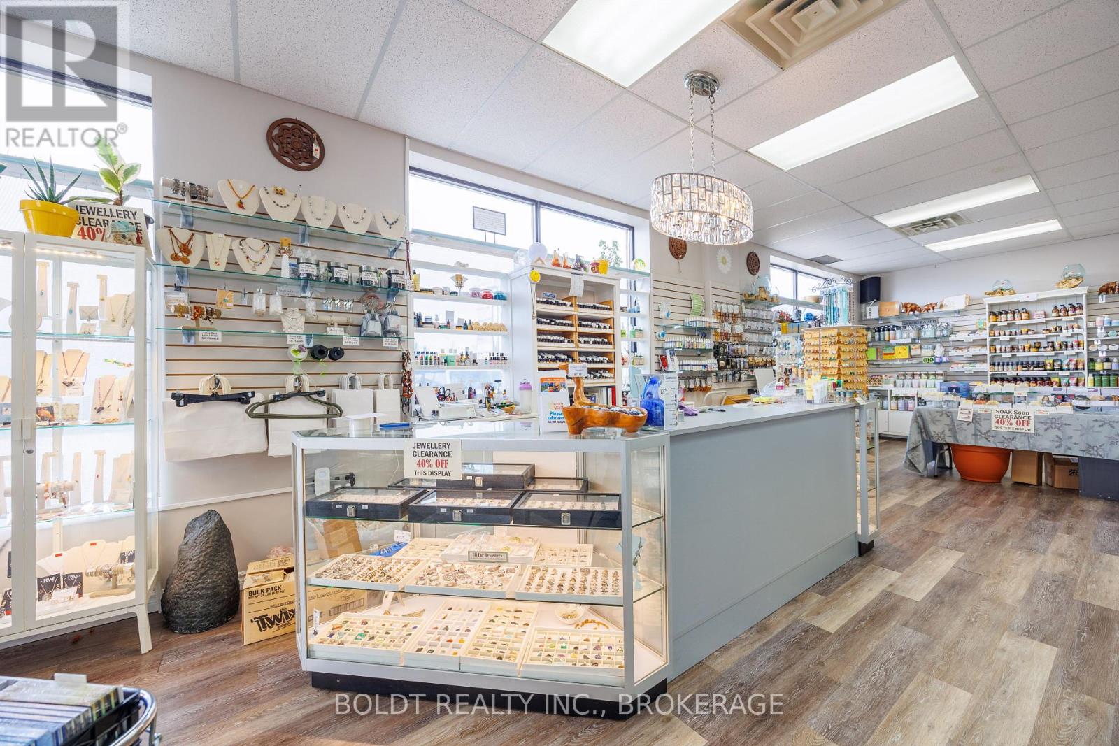 1a - 274 Fourth Avenue, St. Catharines, Ontario  L2S 0B6 - Photo 7 - X13011234