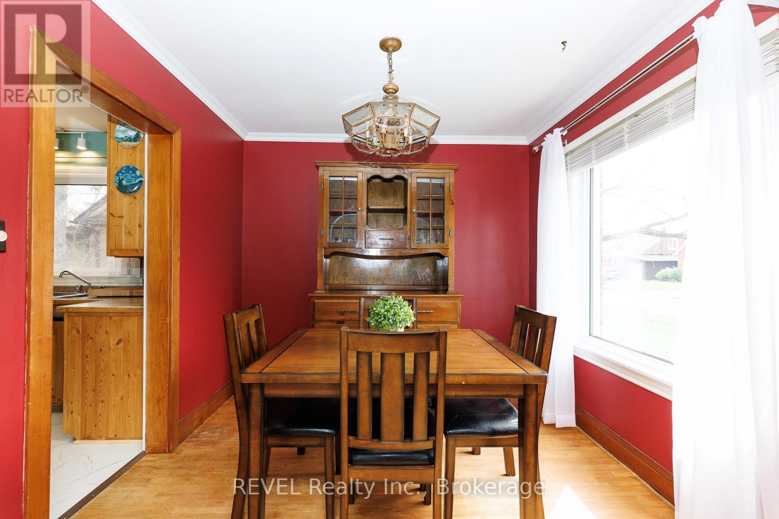 7015 Barker Street, Niagara Falls, Ontario  L2G 1Z5 - Photo 13 - X13011404