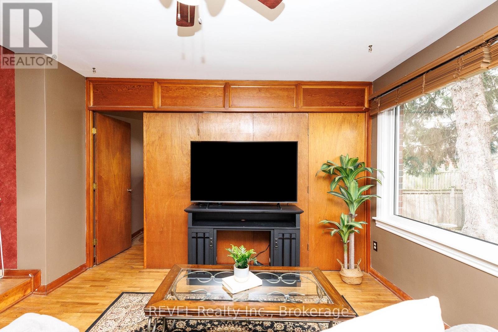 7015 Barker Street, Niagara Falls, Ontario  L2G 1Z5 - Photo 23 - X13011404