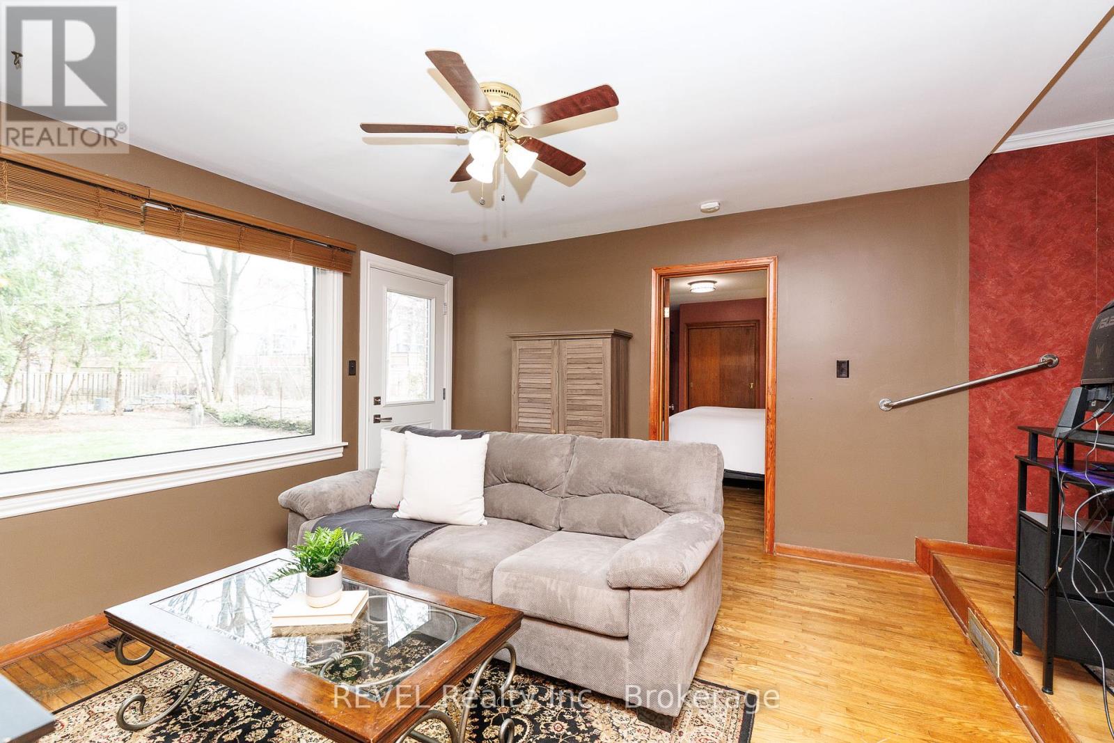 7015 Barker Street, Niagara Falls, Ontario  L2G 1Z5 - Photo 24 - X13011404