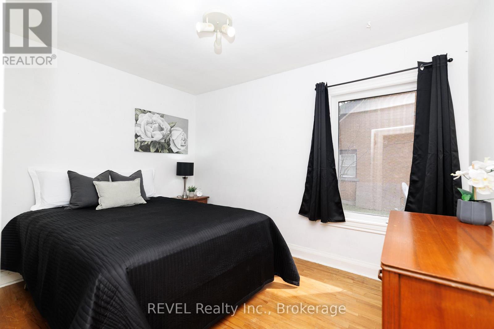 7015 Barker Street, Niagara Falls, Ontario  L2G 1Z5 - Photo 30 - X13011404