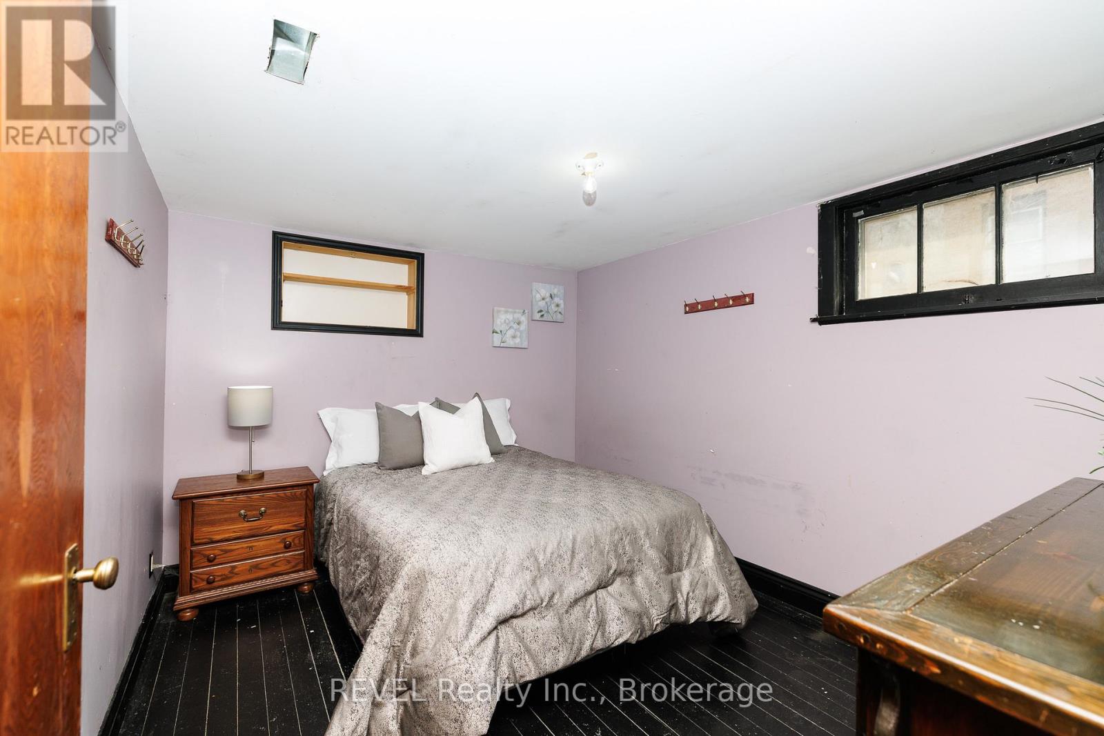 7015 Barker Street, Niagara Falls, Ontario  L2G 1Z5 - Photo 34 - X13011404