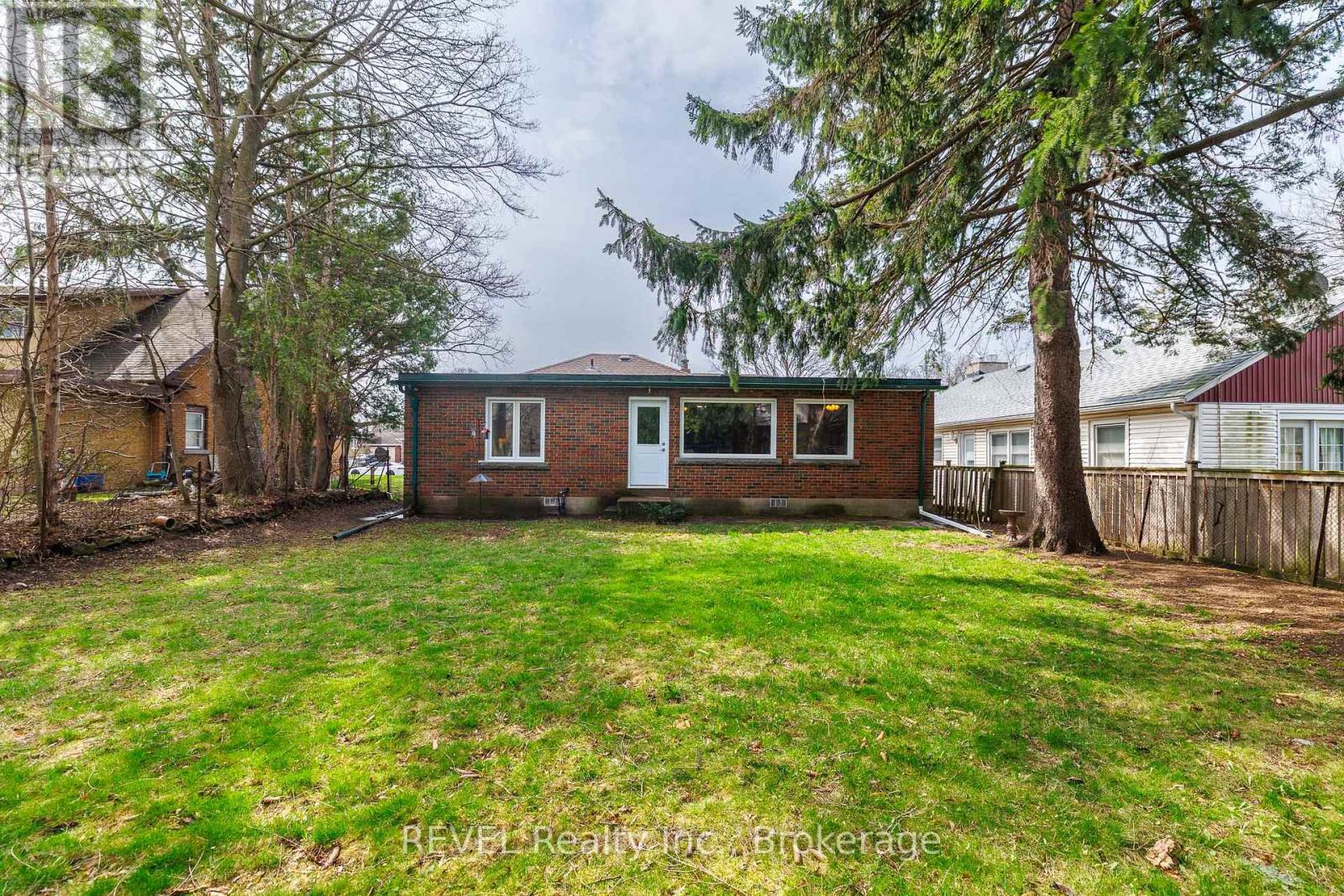 7015 Barker Street, Niagara Falls, Ontario  L2G 1Z5 - Photo 37 - X13011404