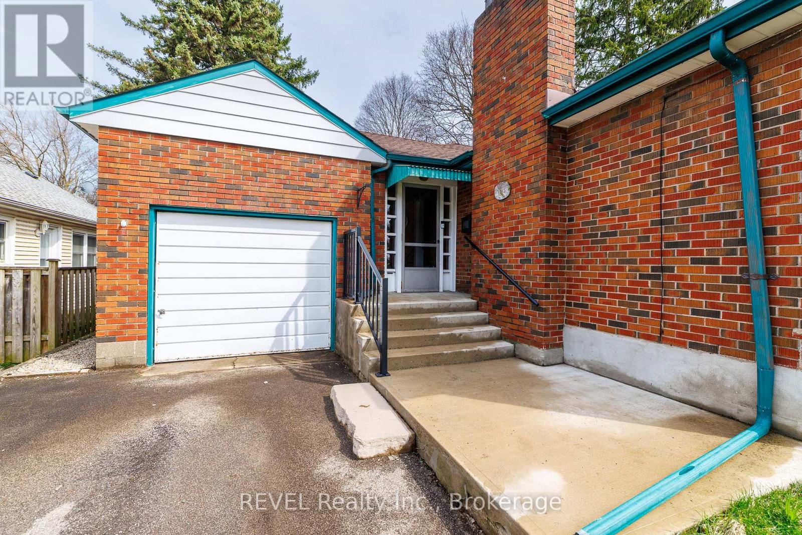 7015 Barker Street, Niagara Falls, Ontario  L2G 1Z5 - Photo 6 - X13011404