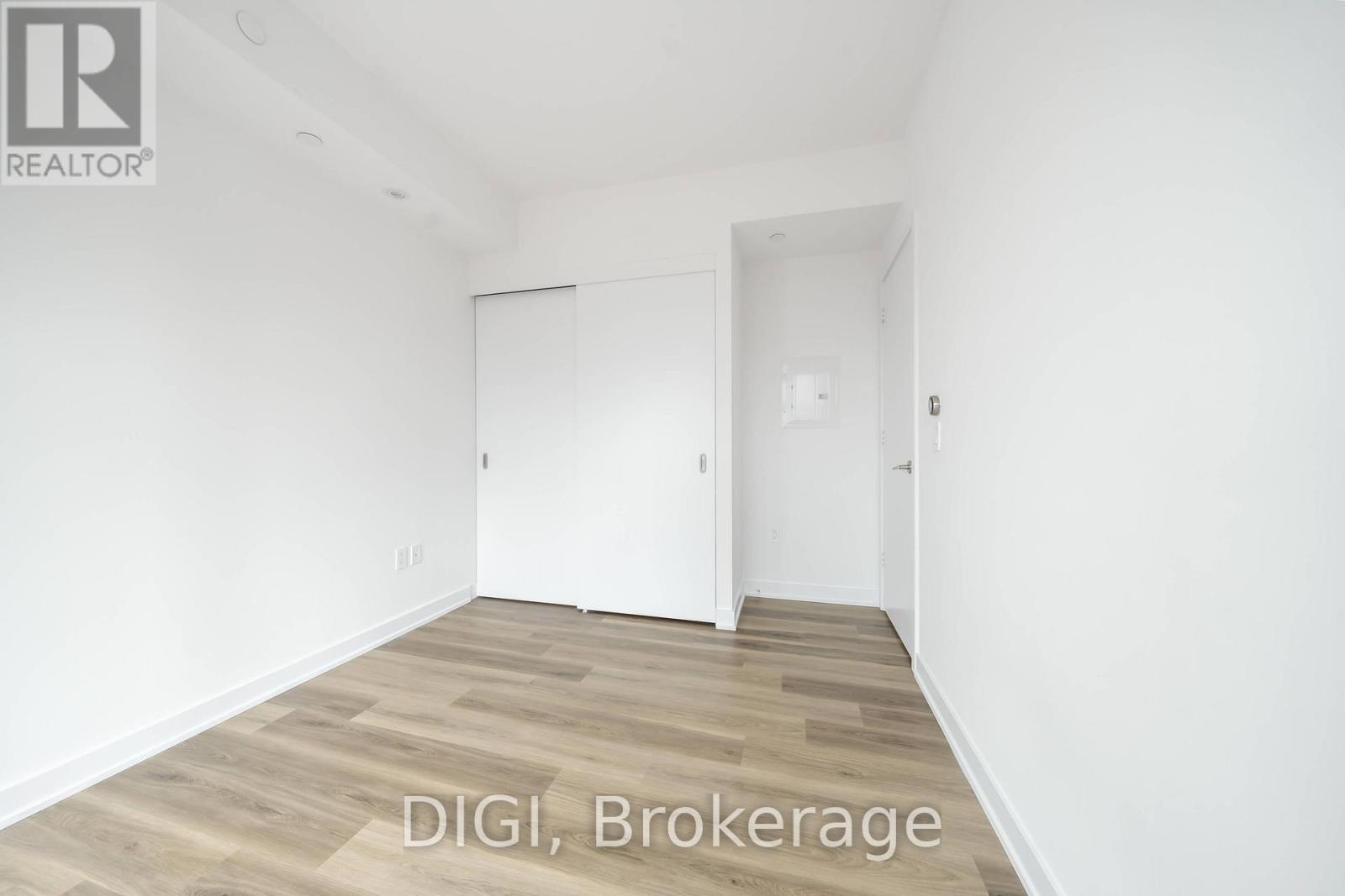 2302 - 8 Gloucester Street, Toronto, Ontario  M4Y 0H8 - Photo 10 - C12927508