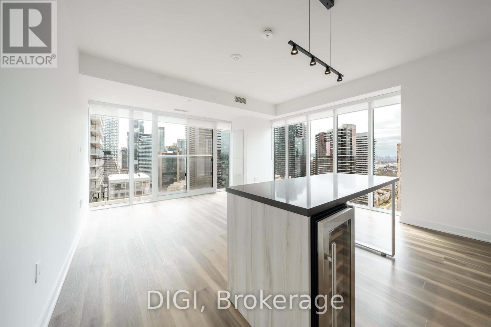 2302 - 8 Gloucester Street, Toronto, Ontario  M4Y 0H8 - Photo 5 - C12927508