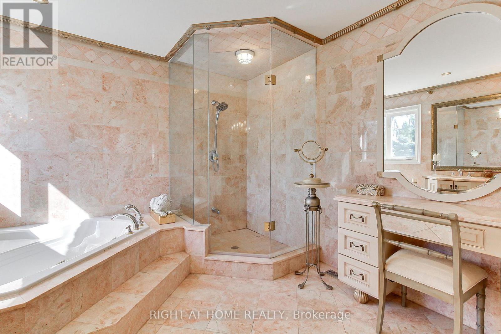 185 King High Drive, Vaughan, Ontario  L4J 3N3 - Photo 26 - N13011128